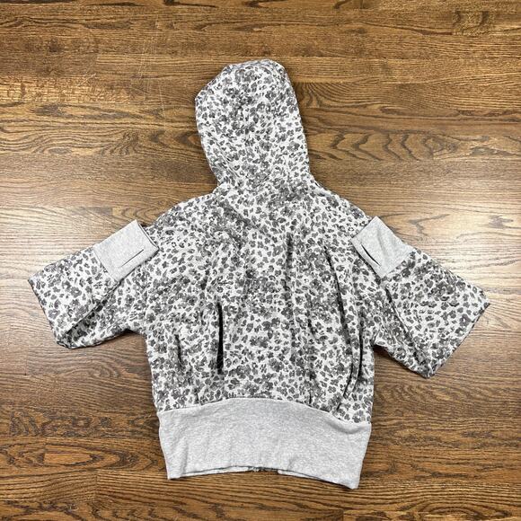 Athleta Hoodie Womens Small Gray Animal Print Full Zip Thumbholes Pullover Top - Picture 8 of 8
